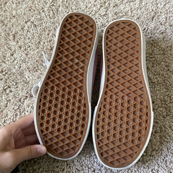 Vans - Picture 7 of 7